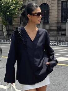 DAZY 女式宽松 V 领长袖 3D 花卉休闲优雅衬衫，秋季女装 - 藏蓝色 - 查看 1