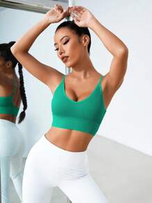 Easithlete Solid Sports Bra