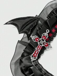 ROMWE Anime 万圣节黑色蕾丝蝙蝠翼十字架吊饰休闲别致多功能卡夹，适用于身份证、照片等。 - 黑色 - 查看 3