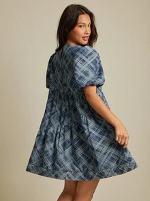 WESTFADE 泡泡袖不对称分层格子交叉提花牛仔迷你连衣裙 - 中等水洗藍 - 查看 2