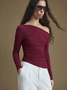 Ontre Women's Solid Color Ruched Oblique Shoulder Long Sleeve Fitted Fashionable Blouse Modern Urban Casual Fashion Business Casual Women's Office Wear Low-Key Old Money Style Effortless Temperament High-End Urban Commuting High-Quality Airport Women's Wear High-End Material Asymmetrical Off-Shoulder Design High-End, Elegant, Old-Fashioned Cruise Attire For Wedding Guests Back-To-School Season Campus Wear Club Wear Youthful Casual Style New Year Formal