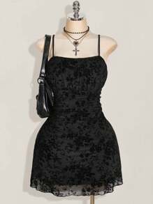 SHEIN ICON Váy xếp ly hoa cổ điển cỡ lớn dành cho nữ, phù hợp cho mùa thu, kỳ nghỉ, tốt nghiệp, trở lại trường, váy xếp ly cổ điển Y2K, trang phục Halloween - màu đen - Xem 1