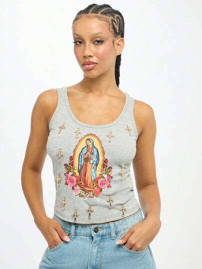 SUMWON WOMEN 罗纹背心，饰有圣母玛利亚印花和十字架装饰，夏季时尚无袖修身背心