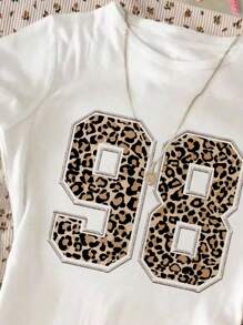 SHEIN 复古街头运动豹纹 98 号图案，青少年女孩修身休闲简约舒适圆领修身长袖 T 恤，适合夏季 - 彩色 - 查看 4