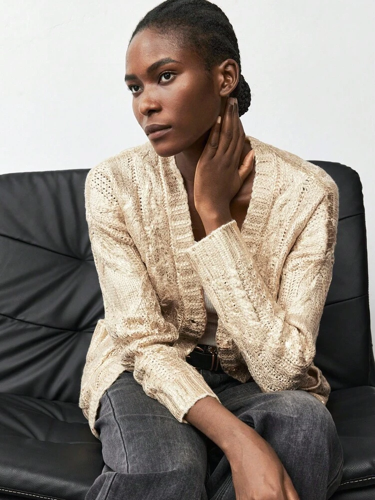 SHEIN Maija Women's Light Apricot Gold Foil Textured V-Neck Loose Batwing Long Sleeve Comfortable Sweater Cardigan, Removable Collar Decor, Versatile For Business, Casual, Office Wear, Chic Urban Style, Suitable For Spring, Autumn, Winter Suitable For Everyone, Street Fashion Wear, Coffee Shop Wear, Relaxed Wear All-Season Street Style, Sophisticated, Simple And Cool Versatile And Comfortable Sweater For Fall And Winter Modern Vacation Nomadic Casual Fashion All-Match Women's Country Concert Clothing Western