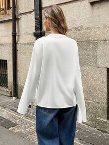 Elyressa Blusa casual da donna con scollo a V, balze floreali e maniche a campana con spacco - Bianco - Visualizzare 2