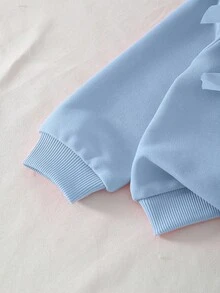 SHEIN Playful Pals 2 件女童休闲时尚圆领灯笼袖蝴蝶结装饰运动衫和松紧腰宽松直筒牛仔裤套装，适合春季、秋季和返校季