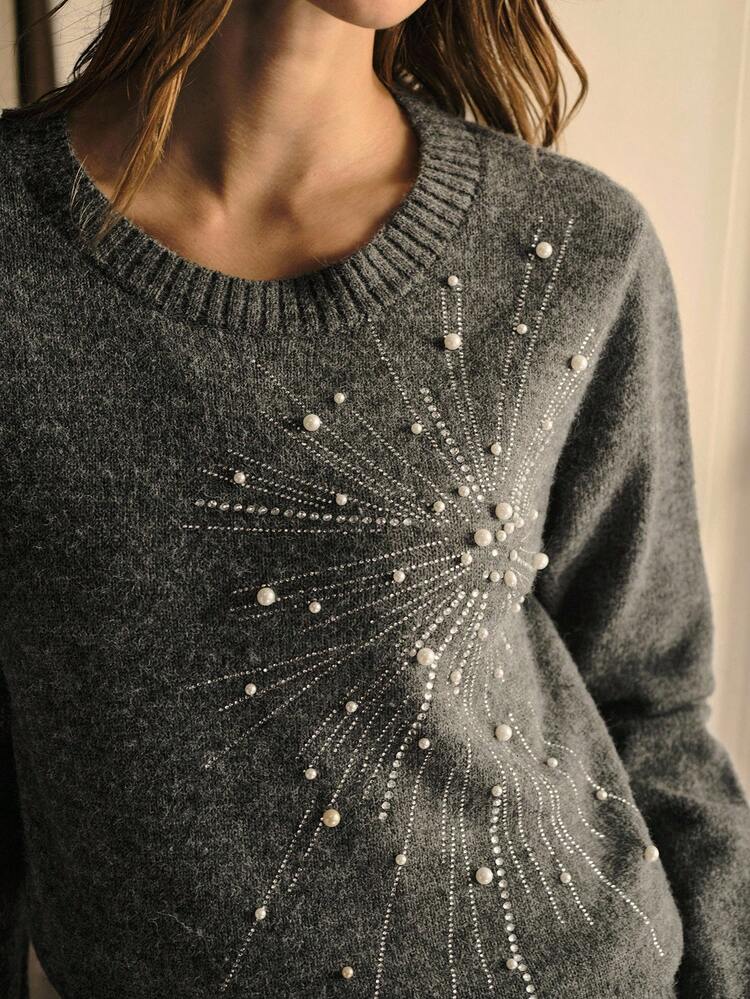 RHINESTONE AND FAUX PEARLS DETAIL SWEATER