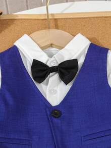 SHEIN 3 peças/Conjunto Roupa Formal de Gentleman para Bebê Menino - Inclui Camisa de Manga Longa com Gravata Borboleta, Colete de Abotoamento Simples e Calça Casual com Elástico na Cintura e Bolsos, Adequado para Casamentos, Convidados de Casamento, Dia das Mães, Volta às Aulas - Multicolorido - Visão 4