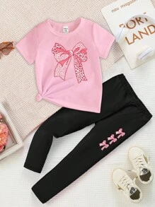 SHEIN 1 套女孩休闲时尚创意卡通可爱粉色豹纹蝴蝶结图案印花圆领短袖 T 恤和紧身裤套装，舒适的春夏装 - 彩色 - 查看 3