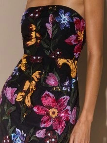 SHEIN BAE 秋冬纯色花卉3D刺绣亮片修身迷你连衣裙，适合情人节约会礼服，伴娘礼服，生日亮片长裙，露背连衣裙，适合派对，夜总会，正式场合亮片迷你连衣裙 - 彩色 - 查看 7