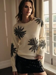 MOTF PREMIUM SWEATER OVERSIZE DENGAN APLIKASI RENDA KONTRAST DAN BATU PERMATA - Putih - View 4