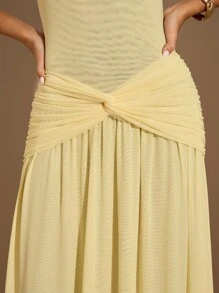 SHEIN BAE 秋季纯色黄色高领无袖紧身长喇叭裙，黄色连衣裙，奶油黄色连衣裙，生日连衣裙，约会连衣裙，节日派对连衣裙，宴会连衣裙 - 黃色 - 查看 7