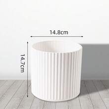 SHEIN 1pc Minimalist Striped Trash Can, Available In White, Black And Beige. Suitable For Bedrooms, Living Rooms And Bathrooms As A Paper Bin Or Garbage Storage Container. Ideal For Homes And Offices.