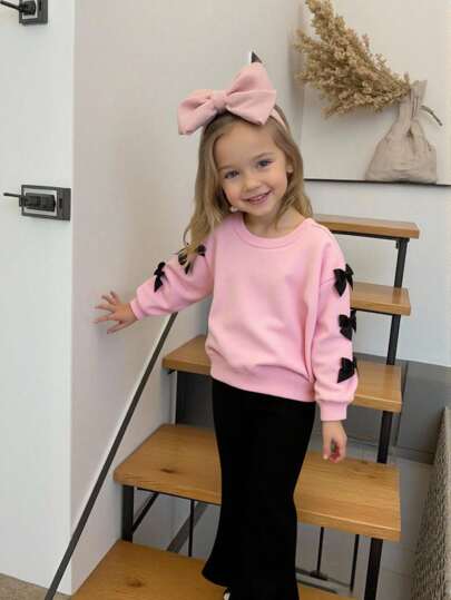 SHEIN Baby Girl Loose Casual Minimalist Comfortable Round Neck Bow Decor Sweatshirt And Flare Pants Set, Suitable For Daily Wear, Autumn/Winter Baby Girl Casual Pant Sets Baby Clothes Girl Black White And Pink Toddler Girl Outfits Pink And Black Baby Girl Sweat Set Pink And Black Toddler Outfit Baby Girl Black, Pink Outfit Baby Girl Outfit Set Baby Girl Clothes Pink And Black Fall