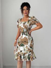 Elenzga 女式随机印花方领短袖连衣裙 - 卡其色 - 查看 5