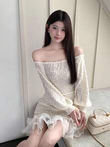 Modelyn 女士露肩长袖法式奢华温柔浪漫荷叶边下摆泡泡袖连衣裙 - 白色 - 查看 1