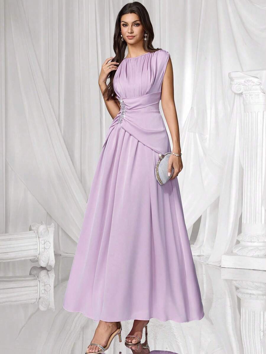 Coutiva Nouvelle robe élégante et stylée à col asymétrique et coupe slim - Rose pâle - Voir 1