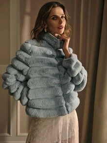 MOTF PREMIUM 纯色高领拉链门襟仿皮草大衣 - 淺藍色 - 查看 4