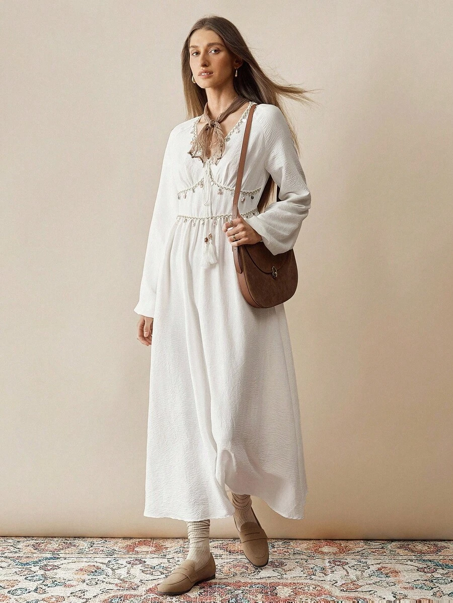 Florisole 度假休闲纯色吊坠装饰连衣裙 - 白色 - 查看 1