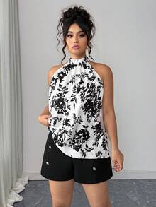 SHEIN PETITE 2件套加大码女式花卉印花褶饰露背上衣和短裤套装 - 彩色 - 查看 4