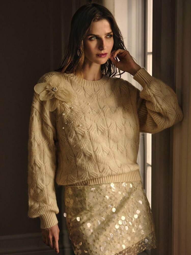 스테레오 플라워 인조 진주 디테일 드롭 숄더 오버사이즈 스웨터