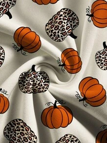 PopScrub Women's Beige V-Neck Short Sleeve Double Pocket Leopard Print Pumpkin Orange Pumpkin Pattern Nurse/Doctor Work Uniform Top, Solid Color Pet Grooming Work Uniform Top, Nutritionist Work Uniform Top, Functional Multi-Pocket Lab Work Uniform Top, Functional Women's Holiday, Summer