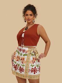 SHEIN VCAY Ensemble 2 pièces grande taille, jupe imprimé tropical bohème avec lien sur le côté + Top court avec lien devant. Tenue décontractée pour l'été/l'automne - Multicolore - Voir 4