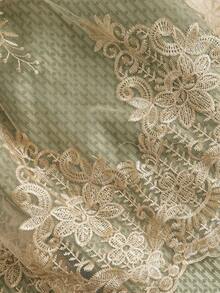 SHEIN Frenchy 2025 新款啤酒节 Dirndl 巴伐利亚啤酒节传统服装绿色连衣裙女士蕾丝连衣裙啤酒节 Dirndl 花卉刺绣网眼下摆无袖优雅连衣裙，时尚秋季必备单品！女士优雅纯色蕾丝拼接迷你连衣裙，适合啤酒节、下午茶等场合，女士复古刺绣网眼撞色无袖连衣裙女士复古方领系带腰连衣裙 - 綠色 - 查看 11