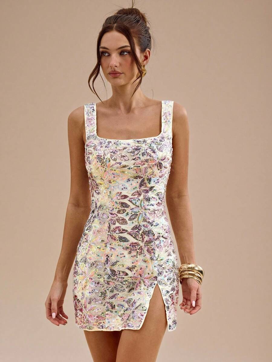 SHEIN BAE 优雅亮片花卉细肩带迷你连衣裙，缀饰花卉吊带裙，适合度假、音乐节、生日、早午餐、婚礼宾客装束、伴娘、秋冬 - 彩色 - 查看 1