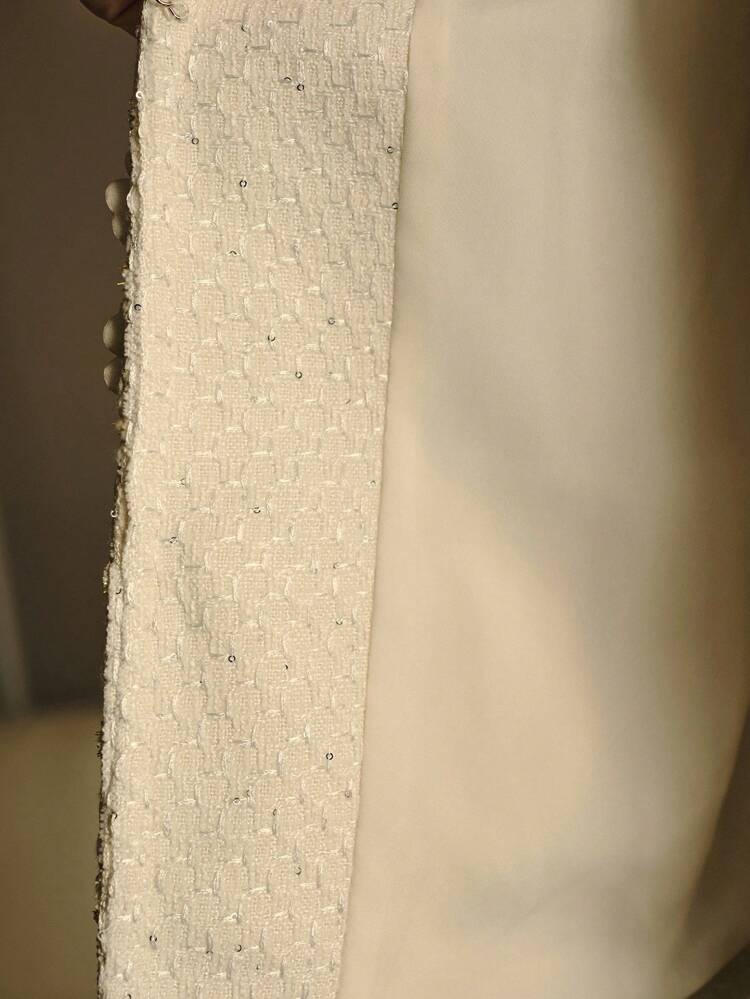 STEREO FLOWER DETAIL FLAP DETAIL COAT