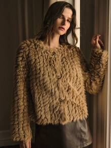 MOTF PREMIUM 仿羊毛面料纯色仿皮草金属纽扣门襟大衣 - 卡其色 - 查看 8