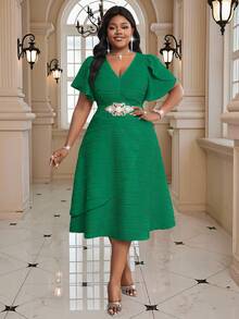 Fleurora 春夏优雅婚礼鸡尾酒会音乐会/音乐节粉色针织纹理不对称领口不对称领口喇叭泡泡袖3D玫瑰中长短袖大码连衣裙女士夏季服装女士夏季连衣裙婚礼宾客礼服女士夏季连衣裙女士正式礼服女士生日礼服 - 墨綠色 - 查看 5