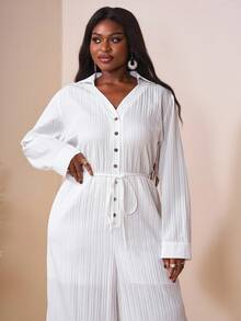 SHEIN CURVE+ 2025 年新款时尚白色休闲衬衫上衣，正面纽扣和腰带，加大码褶皱阔腿连体裤，适合春夏休闲、生日派对、日常穿着、Datefall 女士服装、冬季、CURVE PLUS/秋冬 - 白色 - 查看 7