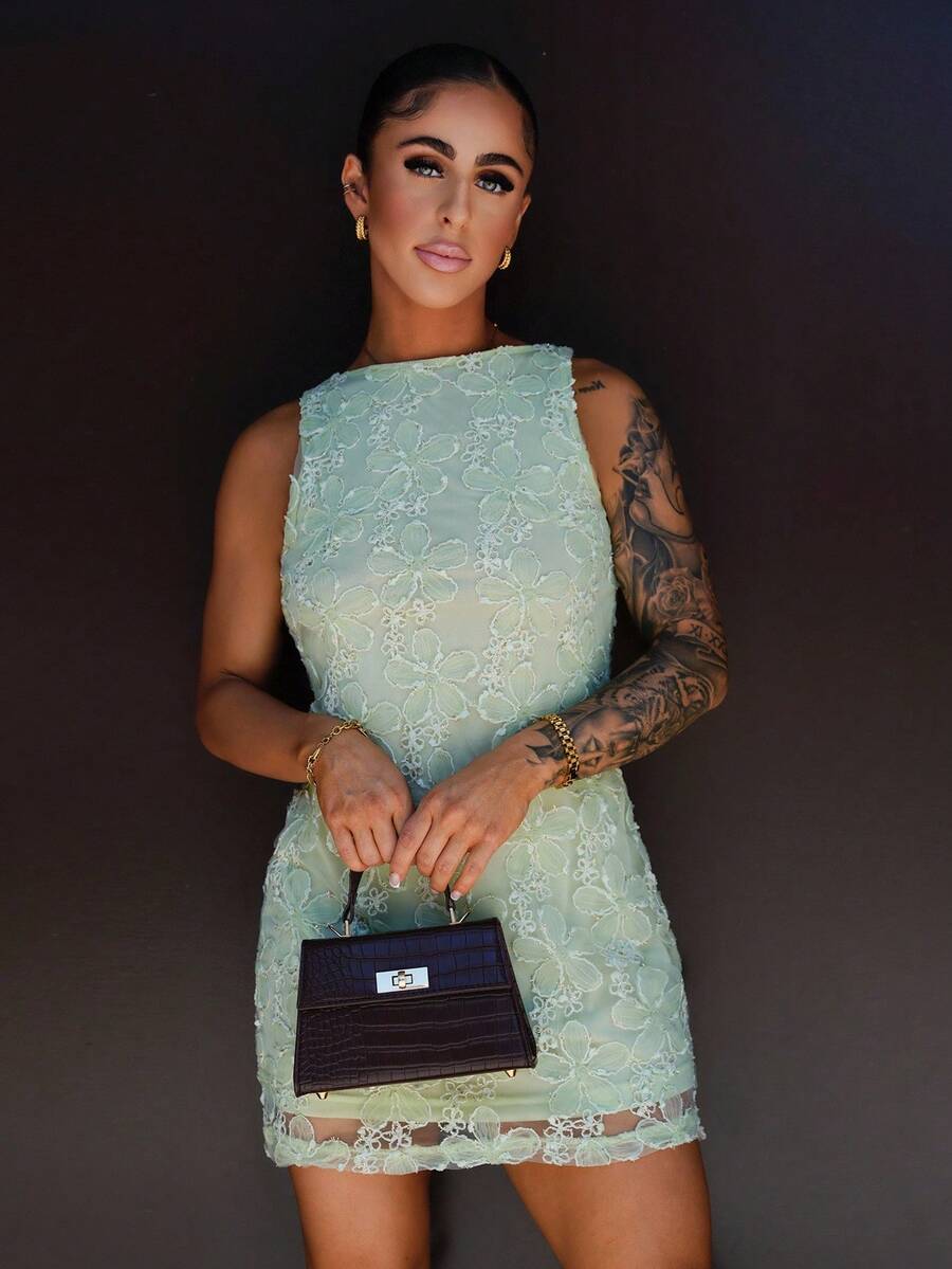 SAYEHFBABY Vestido curto feminino sexy com babados, costas nuas, chiffon bordado, bodycon, vestido de férias, primavera/verão