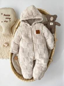 SHEIN Newborn Baby Boys & Girls Cute Bear Hooded Fleece Jumpsuit, Autumn/Winter Baby Coat Jumpsuit Winter Baby Clothes Newborn Winter Jumpsuit Warm Baby Jumpsuit Fleece Baby Jumpsuit Fall - Apricot - View 7