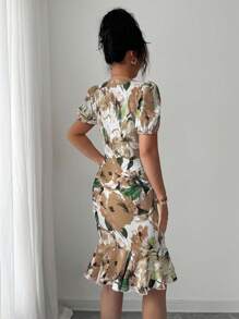 Elenzga 女式随机印花方领短袖连衣裙 - 卡其色 - 查看 2