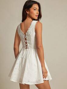 WESTFADE Váy ngắn không tay cổ chữ V hở vai buộc dây kiểu corset, dáng corset, dáng ôm ... - trắng - Xem 1