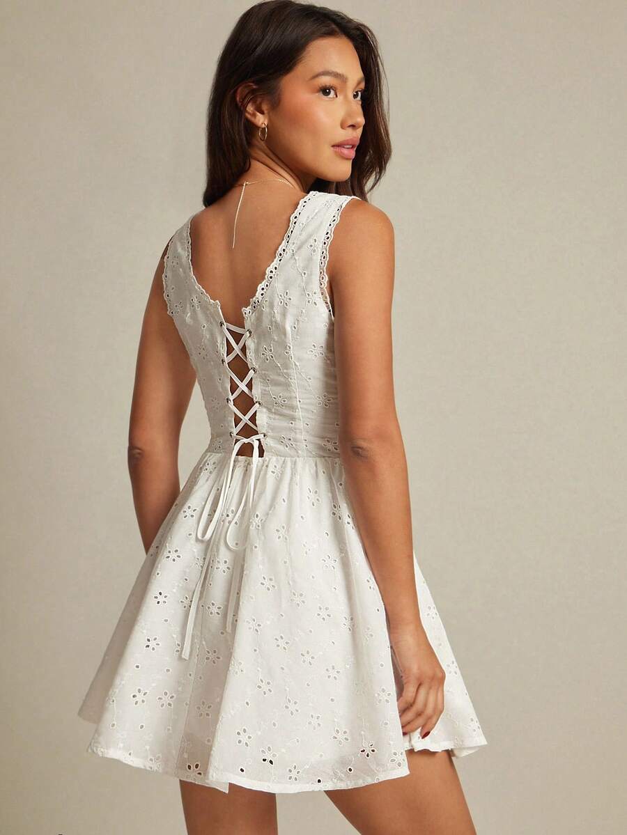 WESTFADE Váy ngắn không tay cổ chữ V hở vai buộc dây kiểu corset, dáng corset, dáng ôm ... - trắng - Xem 1