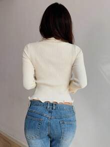 Sunnyshic 白色波浪荷叶边休闲修身女式针织上衣 - 米色 - 查看 2