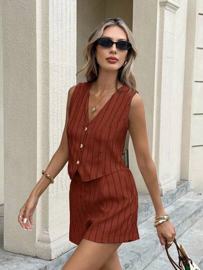 Serisse 女士秋冬条纹单排扣背心短裤套装