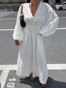 Livesso Autumn/Winter New Loose Casual Women Hollow Out Embroidery Lantern Sleeve Dress - White - View 1