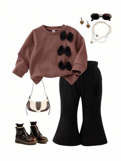 SHEIN Playful Pals 2 件装女婴夏季时尚简约可爱棕色长袖圆领连帽衫，带黑色蝴蝶结装饰，搭配黑色喇叭裤套装，适合日常穿着和拍照