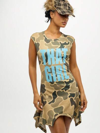 SUMWON WOMEN That Girl 迷你连衣裙不对称下摆军风迷彩印花都市街头时尚俱乐部派对无衬里手帕下摆设计 2024 秋冬