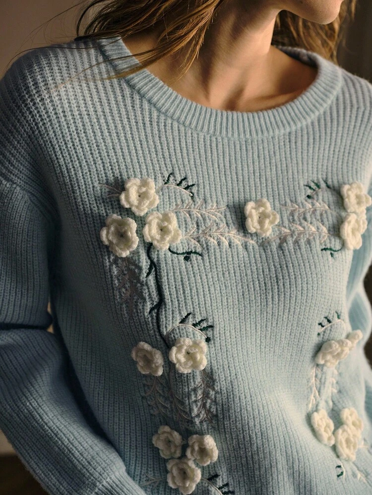 EMBROIDERY APPLIQUES SWEATER