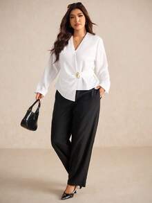 Elaquor Áo sơ mi tay dài cổ chữ V khóa kim loại màu trơn cỡ lớn - trắng - Xem 1