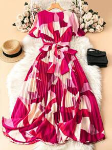 SHEIN Unity Court Retro  Plus Size Summer Casual All-Over Print V-Neck Pleated Dress - Multicolor - View 2