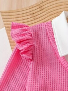 2 件套幼儿女童甜美公主风格服装，Polo 领纹理针织上衣 + 韩式刺绣花卉牛仔裤，时尚休闲运动学院风套装，适合度假、旅行、返校、所有季节 - 玫紅色 - 查看 4