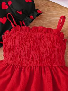 SHEIN 2 件/年轻女孩休闲搭配母女爱心印花泡泡袖衬衫和吊带连衣裙套装，适合情人节、日常休闲装和旅行度假装