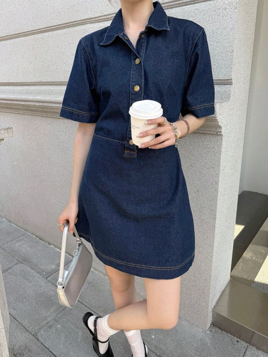 K-Vae 女式秋季深牛仔蓝底原创牛仔短裙，纽扣半襟休闲衬衫牛仔裙，女式秋季服装，返校节服装，外出服装，老款服装 - 中等水洗藍 - 查看 1